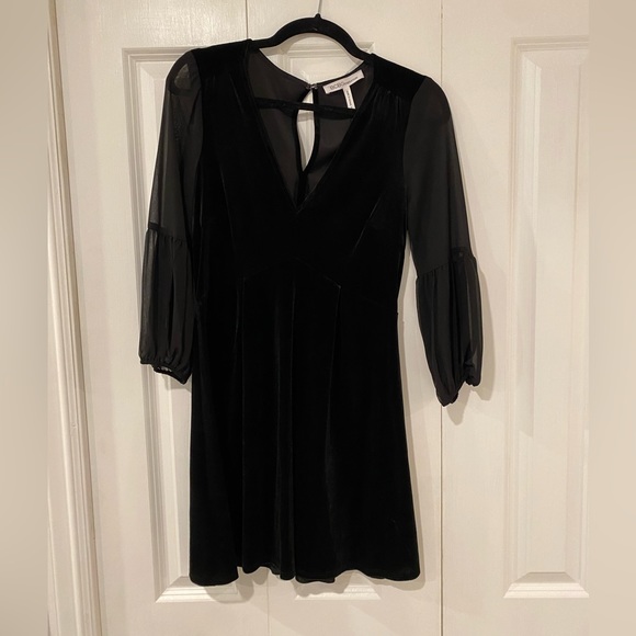 BCBG dress. Velvet and sheer. NEVER BEEN WORN - Picture 2 of 8
